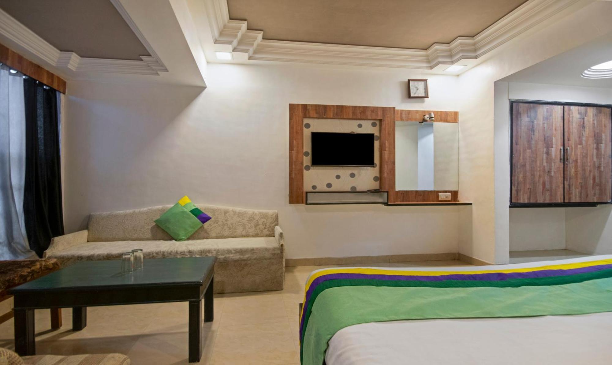 Itsy Hotels Shree Krishna Palace Ahmedabad Ngoại thất bức ảnh