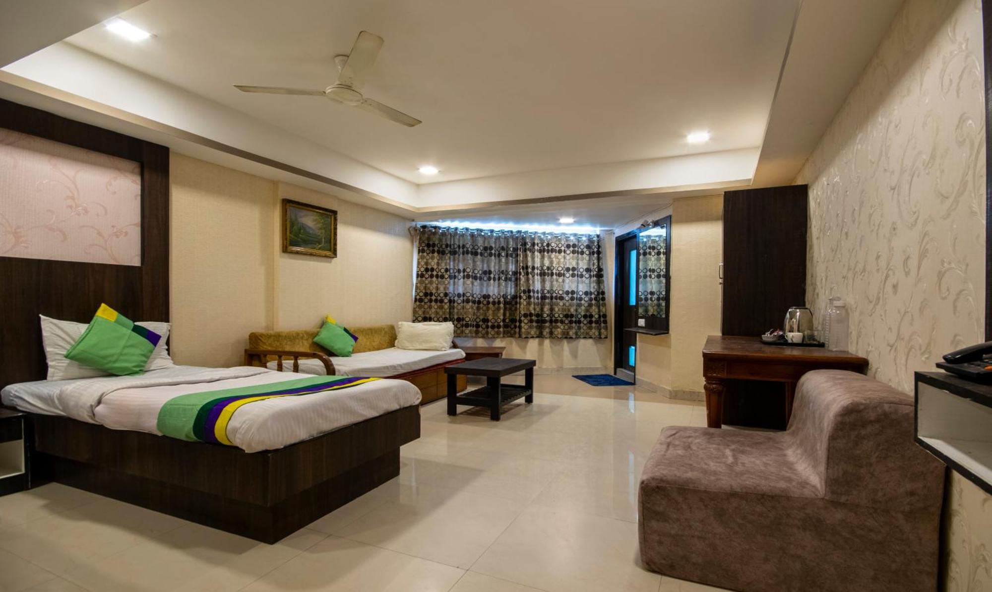 Itsy Hotels Shree Krishna Palace Ahmedabad Ngoại thất bức ảnh