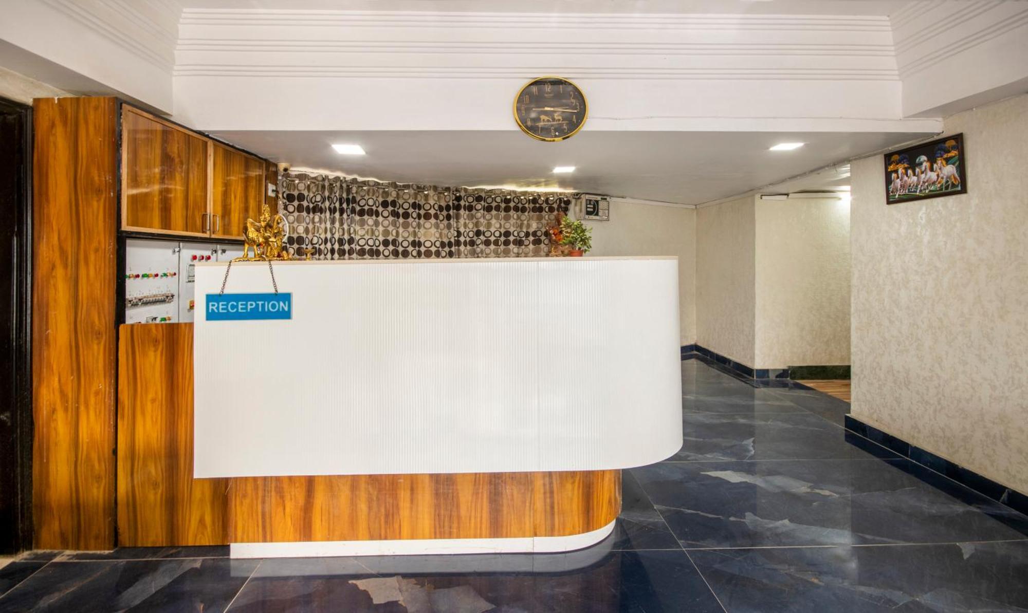 Itsy Hotels Shree Krishna Palace Ahmedabad Ngoại thất bức ảnh